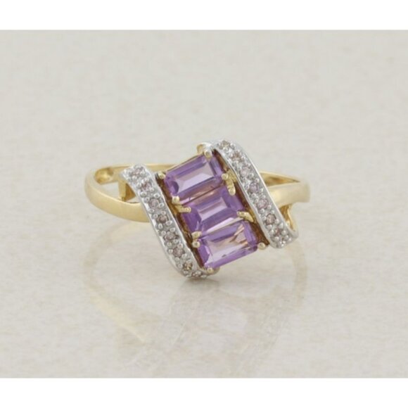 Unbranded Jewelry - 14k Yellow Gold Natural Amethyst and Diamond Ring Size 8 3/4